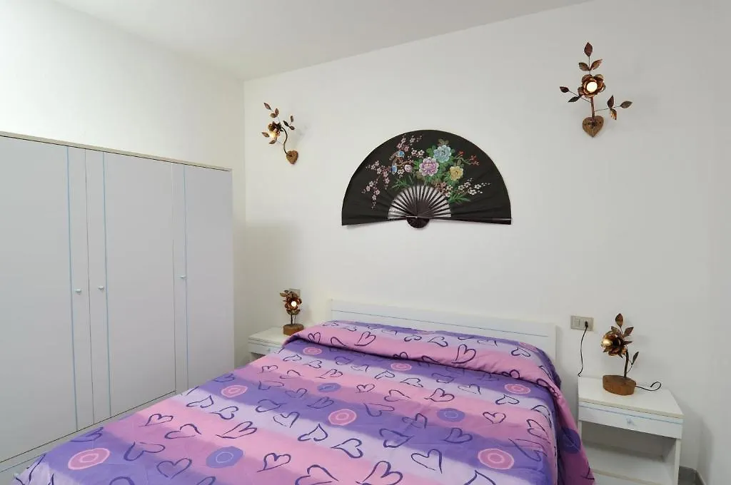 Iss Travel, Villa Fiorita - 800 M From La Cinta Beach San Teodoro  Apartment