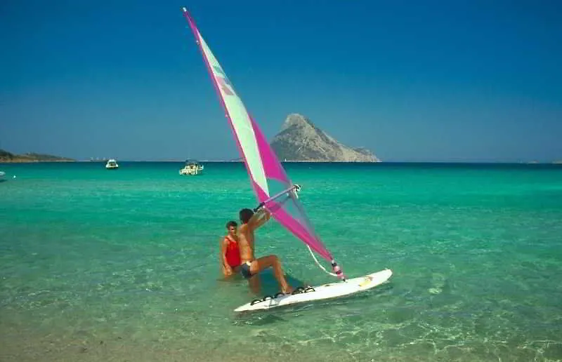 Apartment Iss Travel, Villa Fiorita - 800 M From La Cinta Beach San Teodoro  Italy